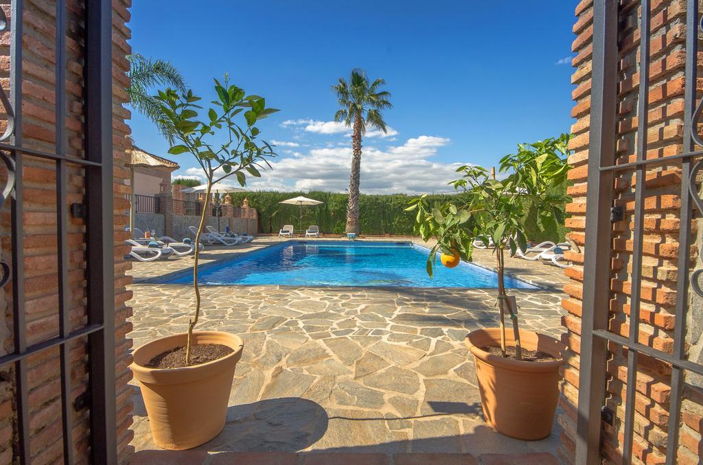 Villa Conmigo Bed & Breakfast Alhaurin de la Torre Exterior photo